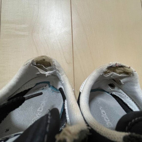 Sneakers - Picture 2 of 2